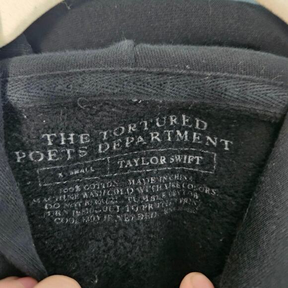 The Tortured Poets Department Taylor Swift Hoodie Black Womens XS - Picture 5 of 5